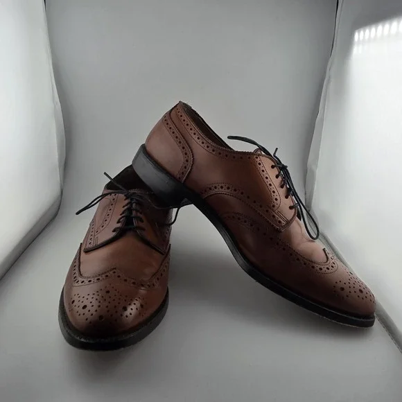 ALLEN EDMONDS Lloyd Brown Leather Wingtip Oxfords Men's Size 9 Brown Preppy Used - Picture 1 of 8